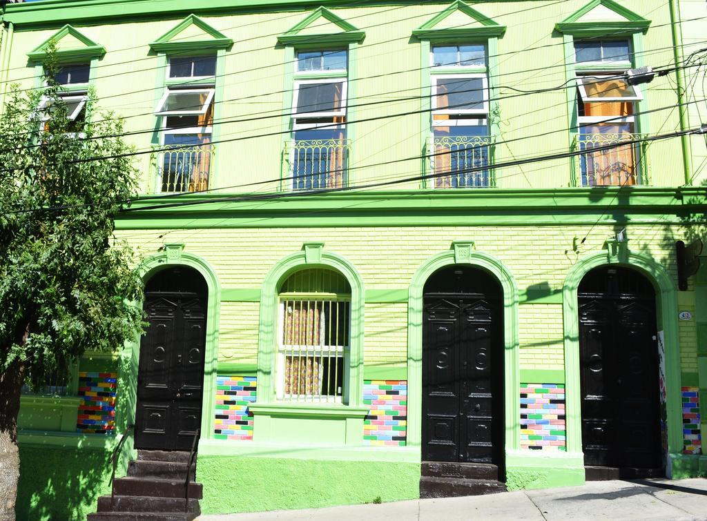 La Casa Piola Hostel Valparaíso Exterior photo